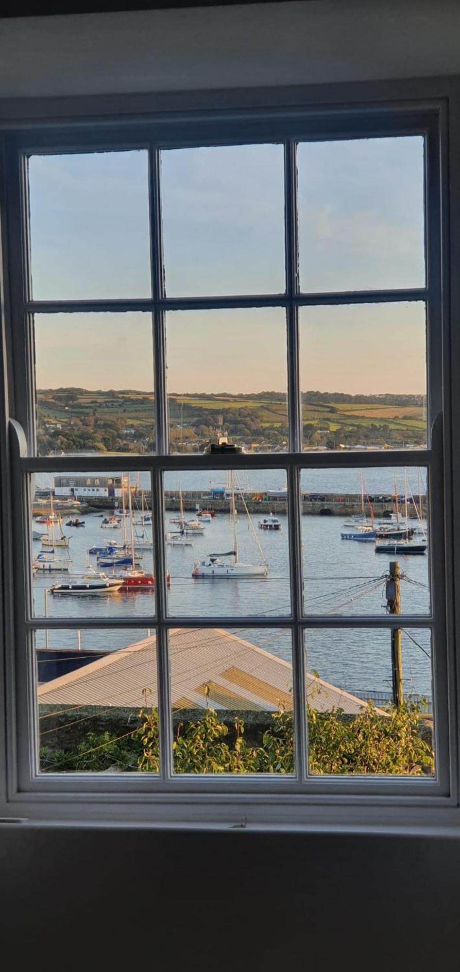 Apartmán New~Breathtaking Bay Views~Chapel Street~Penzance Exteriér fotografie